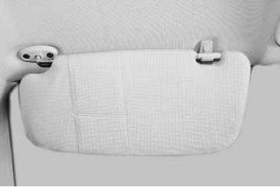 Противосолнечные козырьки предназначены для защиты глаз водителя и переднего пассажира от…