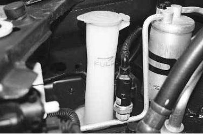 Внимание! Замерзание жидкости в бачке омывателя приведет к его разрушению и трудоемкой замене…