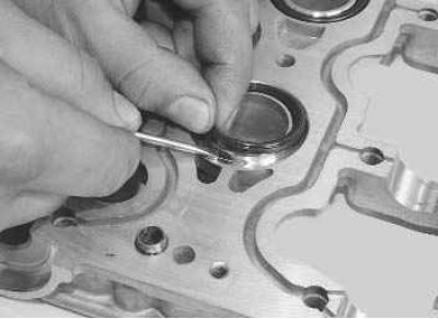 21. ...и головки блока цилиндров.