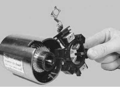 12. ...и упорную шайбу.