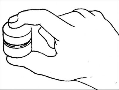 2. Сожмите гидравлический компенсатор двумя пальцами. Если гидравлический компенсатор зазоров…