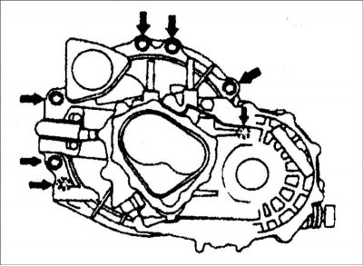 6. Закрепите коробку передач на двигателе.