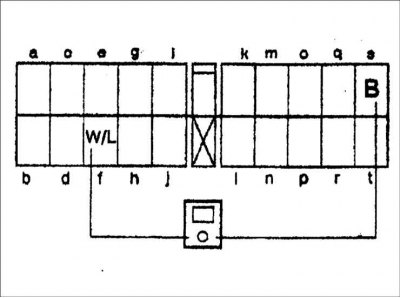 2. Подключите тахометр к выводам «Af» (бело–синий) и «As» (черный) разъема комбинации приборов.