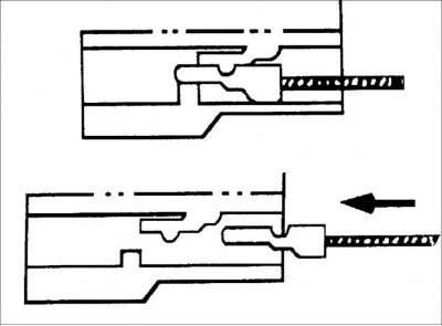 8. Подсоедините разъем.