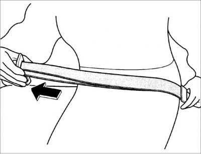 Застегивание бедренного ремня заднего сиденья