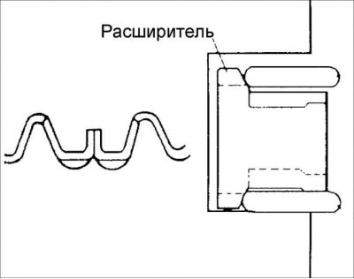 установите верхнюю часть маслосъемного кольца на поршень. Кольцо может быть установлено любой…