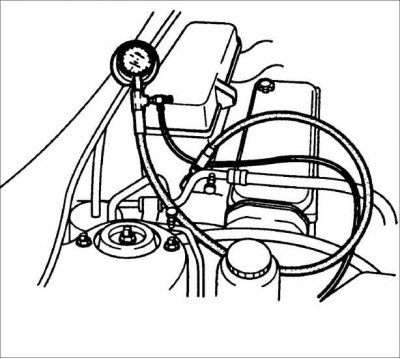 7. Включите зажигание не более чем на 10 с, в результате чего начнет работать топливный насос и…
