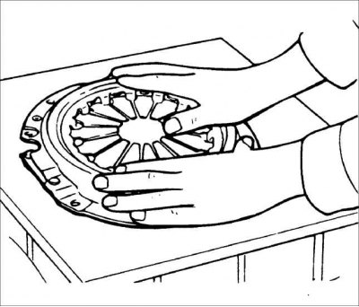 Внимание! Незначительные канавки, царапины и риски удалите мелкозернистой наждачной бумагой.