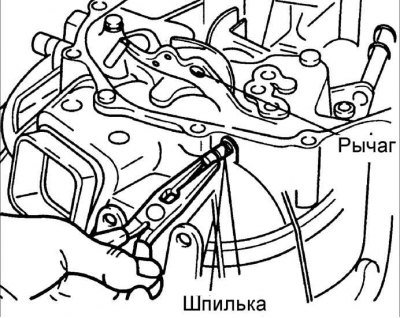 2. Пассатижами с длинными губками снимите шпильку.