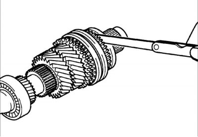 Зазор шестерни 4-ой передачи