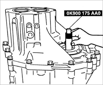 Момент затяжки: 19–25 Н·м