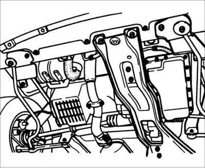 25. Выверните гайки крепления опор двигателя №1 и 2.