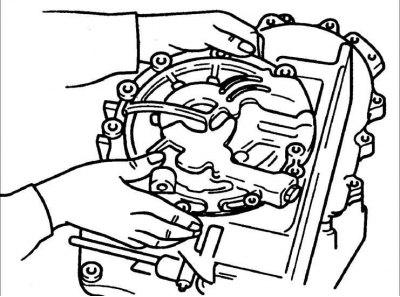 23. Зніміце суппорт мадулятара.