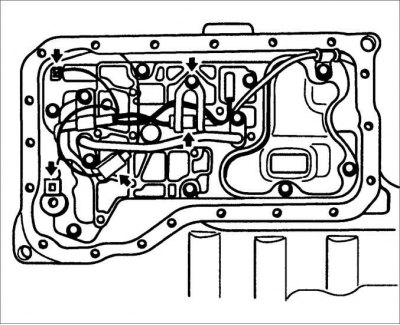 34. Падлучыце электрамагнітны клапан і раз'ём датчыка тэмпературы вадкасці ў аўтаматычнай каробцы…