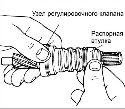 чтобы устанавливать четвертую прокладку, переверните вторую распорную втулку так, чтобы маленькие…