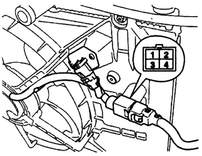 в) Отсоедините разъем электродвигателя вентилятора.