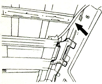 3. Отсоедините сливной шланг.