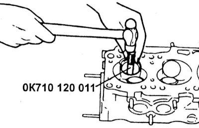 25. Измерьте величины выступания направляющих втулок над поверхностью головки. Сравните результаты…