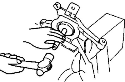 9. Изучите состояние элементов поворотного кулака, - в случае выявления признаков чрезмерного…