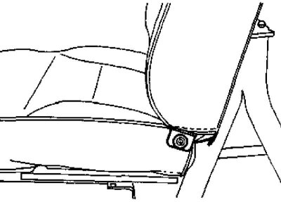4. Снимите кольцевые фиксаторы крепления обивки спинки сиденья.